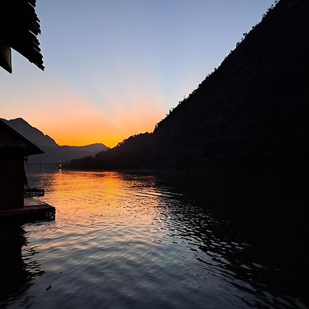فندق Nongkhiaw The Float House المظهر الخارجي الصورة