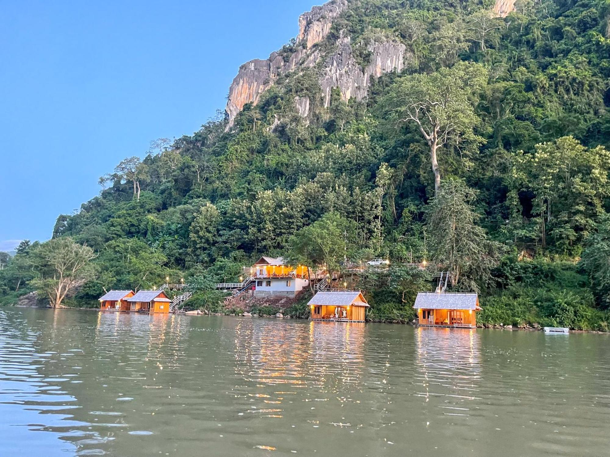 فندق Nongkhiaw The Float House المظهر الخارجي الصورة