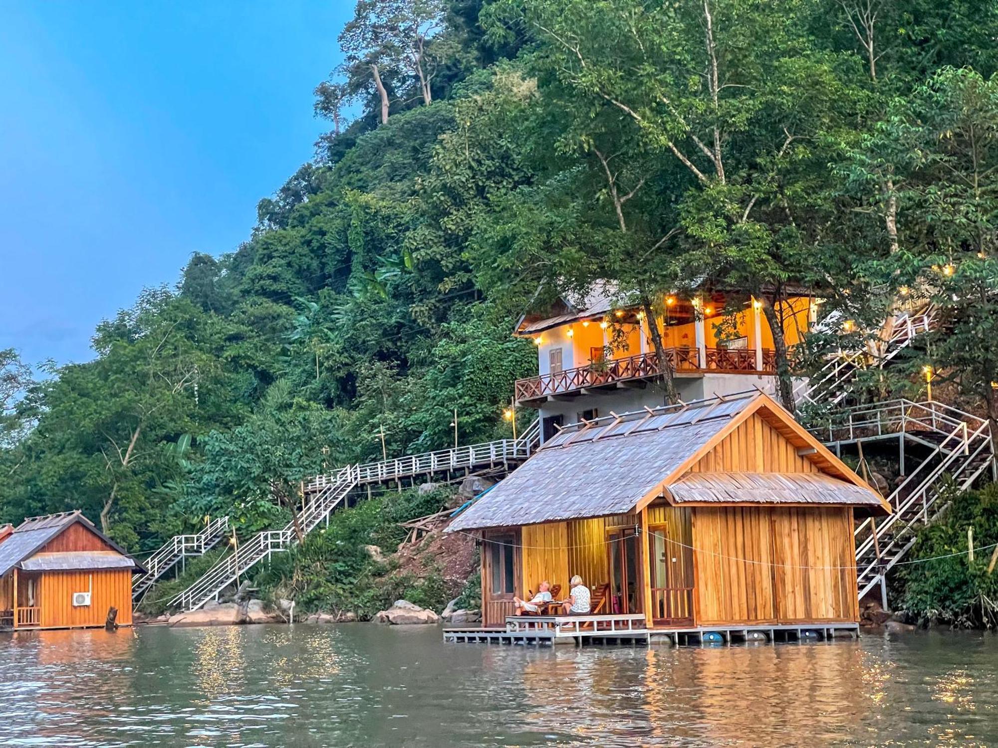 فندق Nongkhiaw The Float House المظهر الخارجي الصورة