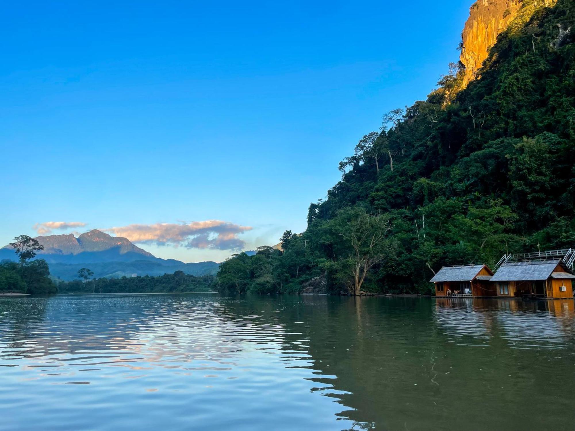 فندق Nongkhiaw The Float House المظهر الخارجي الصورة
