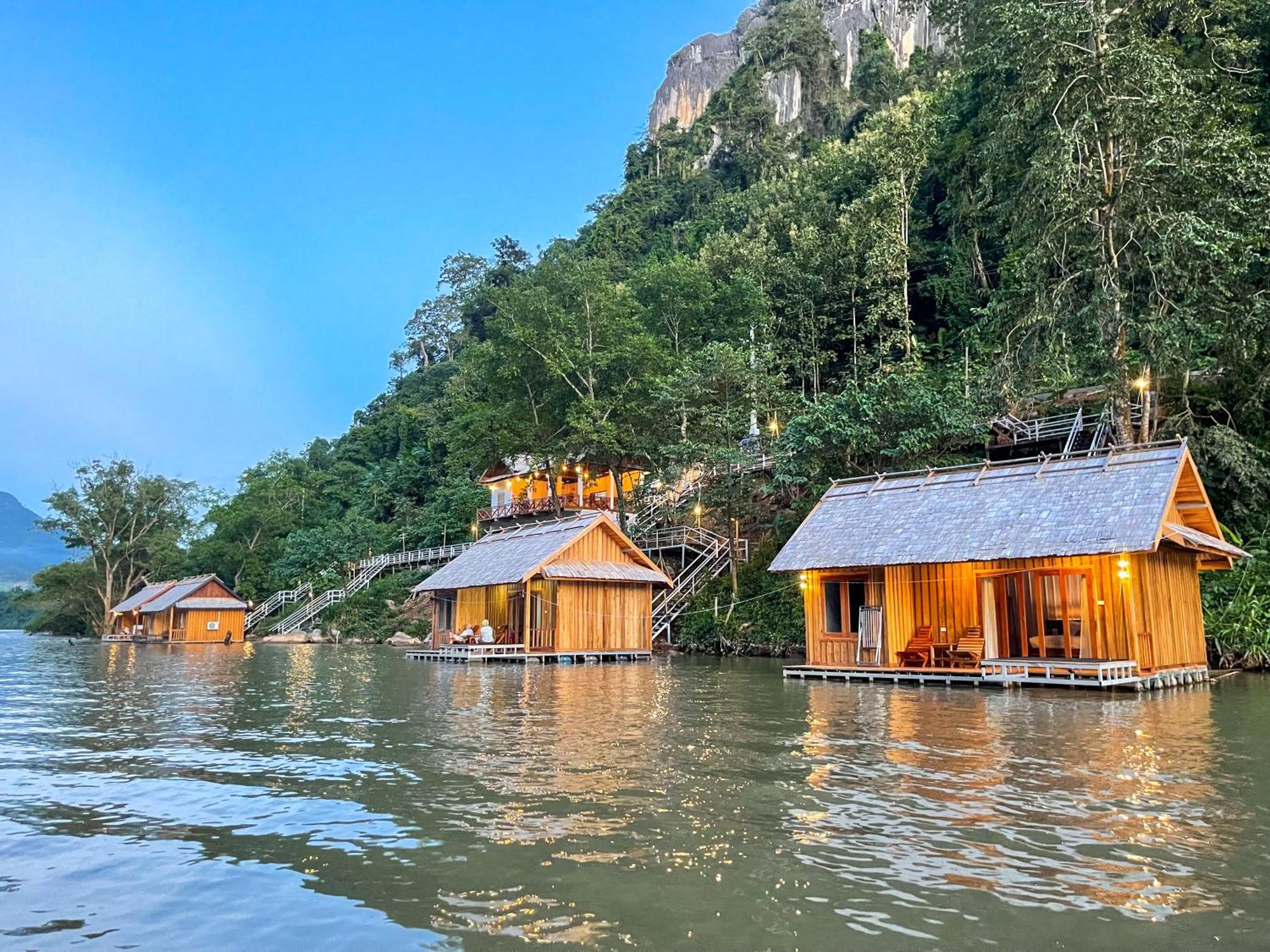 فندق Nongkhiaw The Float House المظهر الخارجي الصورة