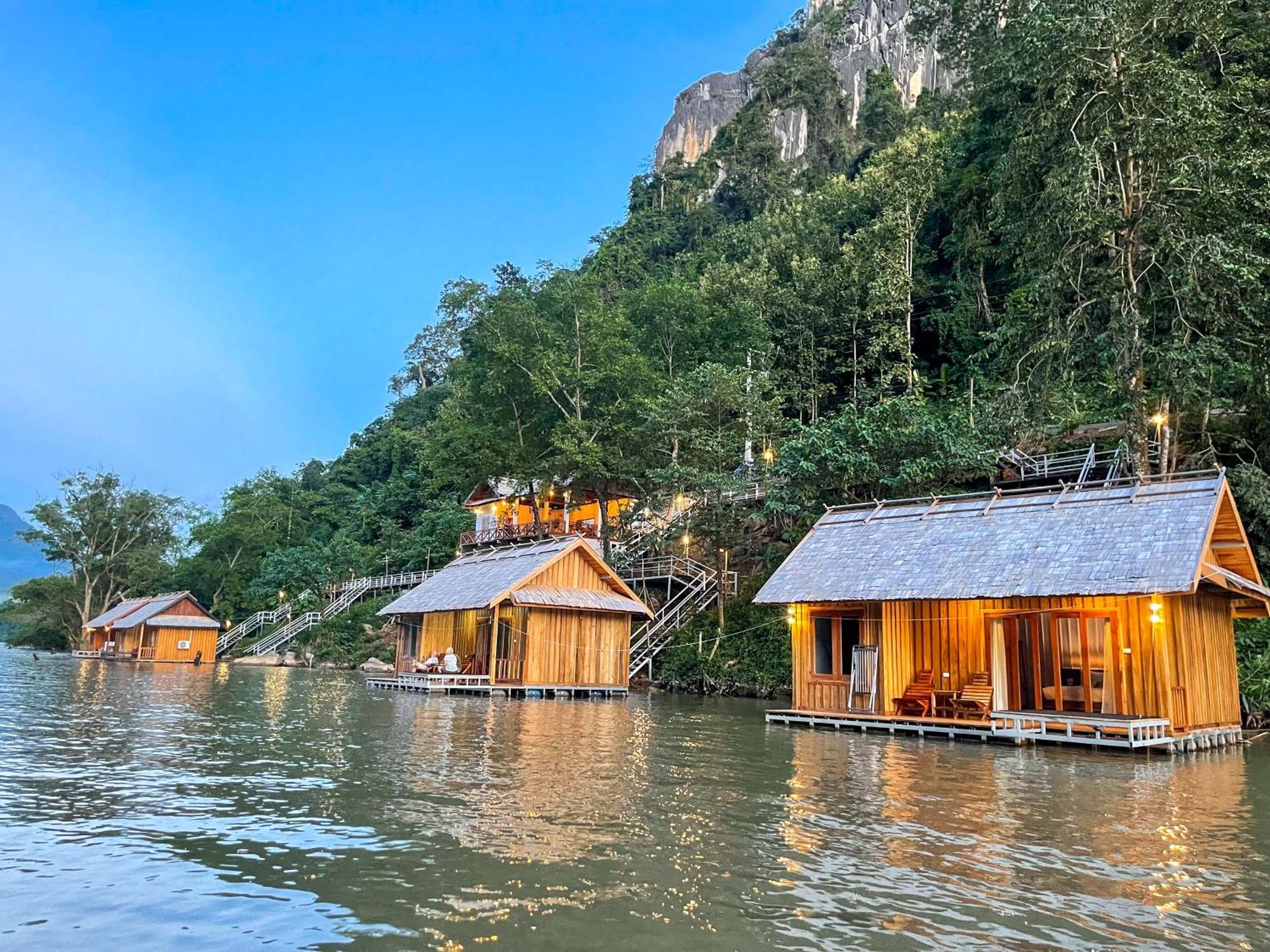 فندق Nongkhiaw The Float House المظهر الخارجي الصورة