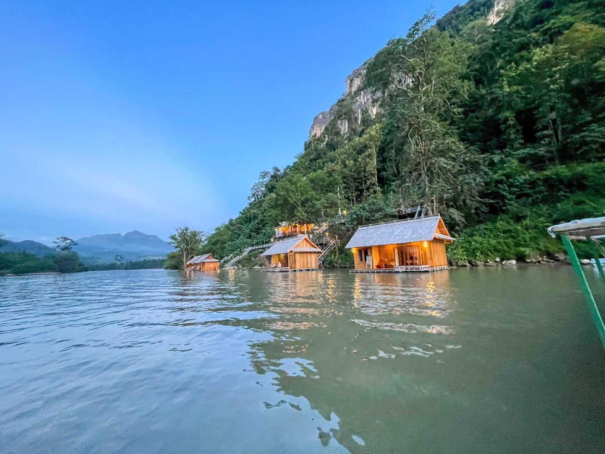فندق Nongkhiaw The Float House المظهر الخارجي الصورة