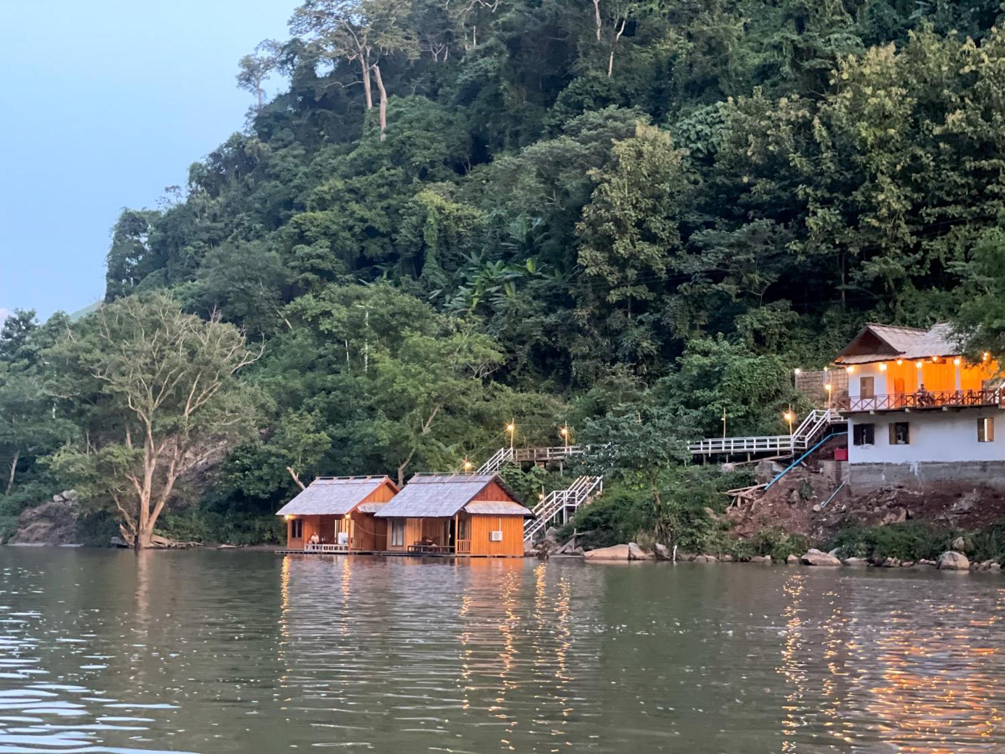 فندق Nongkhiaw The Float House المظهر الخارجي الصورة